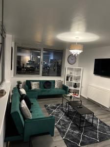 City Centre 2 Bed Room Apartment Free Parking