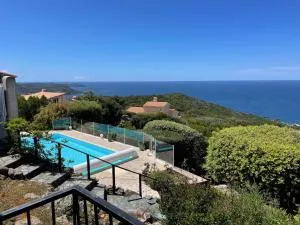 Villa 5 Pieces 140M2 grande piscine vue époustouflante proche plage du Rupione Pietrosella - Verghia