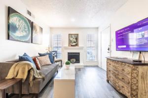 North Dallas Updated One Bedroom Apartment