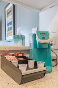 One Bed One Bath Affordable Apt With Balcony