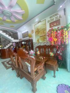 Khách sạn Sơn Hà