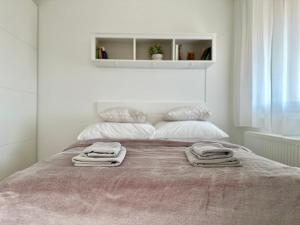 City Break Apartment - PRIVATE GARAGE, AC, BALCONY