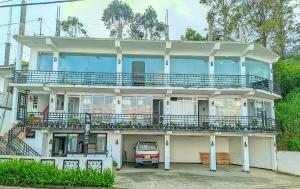 White Home - 3hvězdičkové hotely ve městě Haputale