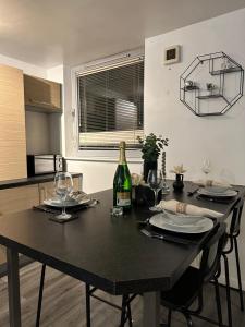 City Centre 2 Bed Room Apartment Free Parking