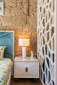 Central Cozy Stay 2 AC Near Metro