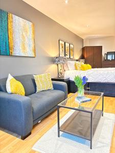 Perfectly Located City Centre Studio Apartment - West One with FREE WIFI, GYM ACCESS, NETFLIX