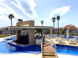 Lujoso Ático en Flamenca Village!