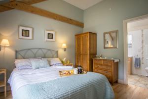 Thyme Lodge Newcastle Emlyn