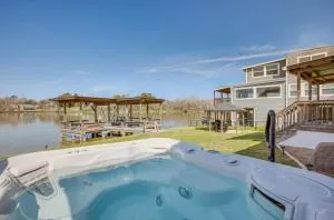 Sunset Cove Lakefront Rental with Private Dock! - Trinity