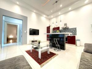 Amazing Swedish 3 ROOMS Apartment in the City Center