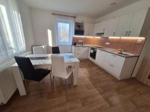 Pod Chlumem - útulný byt v blízkosti centra