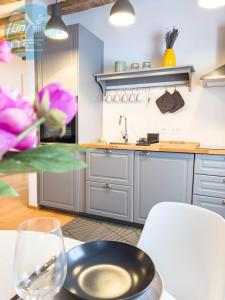 Mazzini 9 Tirabora Short Rent