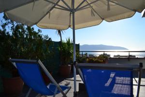 Seaview Penthouse Terrace & Private Garage - Distanza fisica nelle aree di ristorazione, Valona