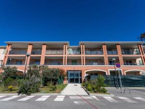 Appartements Apartment Le Jardin du Loderi-1 by Interhome : photos des chambres