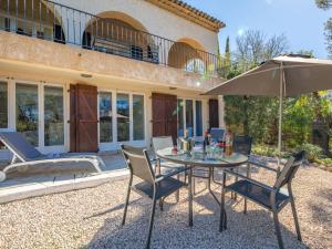 Apartment Les Collines de valescure by Interhome