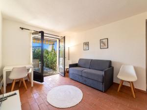 Studio Les Mas de Pramousquier-12 by Interhome