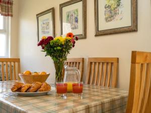 Holiday Home Falcon Lodge by Interhome