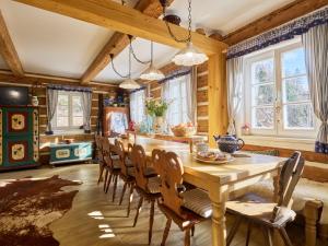 Holiday Home Charming Mountain Lodge & Wellness by Interhome