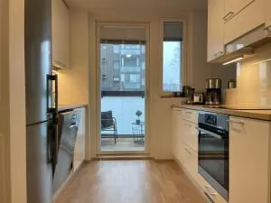 Uusi kaksio autopaikalla - Kirjala