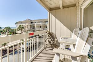 Ocean-View Balcony Beachfront Hilton Head Condo
