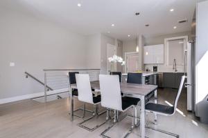 Stunning Duplex Condo #1 - Downtown River North