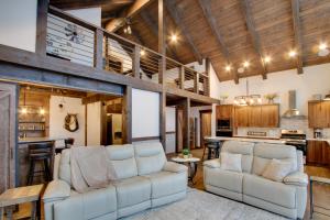 Shared Game Room Dazzling Cle Elum Home