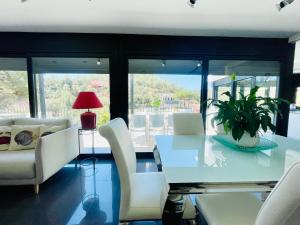 Villa Kubik by Costabravaway