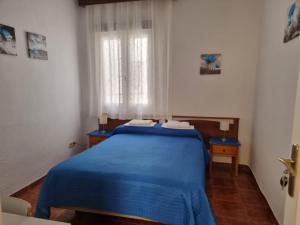 Classic Double Room with Shared Bathroom room in Casa de Huéspedes Cuenca