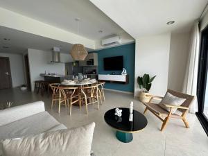 Vistas increíbles frente al mar,10° piso en el malecón de Mazatlán