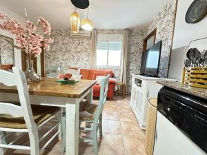 APARTAMENTO LUNA 1 SOLO FAMILIAS Y PAREJAS