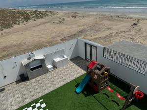 Sea View Chalet Al Ashkharah