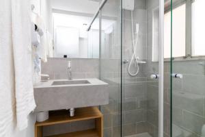 PE0043 - Recem reformado 2 dorms piscina 2vagas garagem ao lado do Allianz Parque