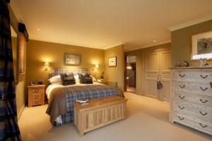 Ness Castle Lodges