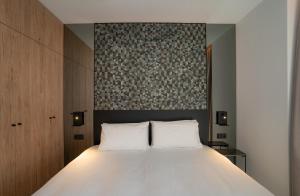 Torre De La Roca with amazing sea views!