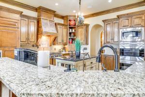 Spacious Edmond Vacation Rental w Shared Pool!