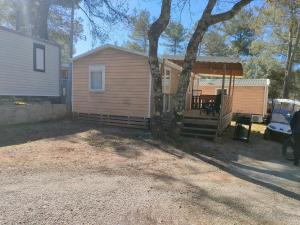 Villages vacances Terre de Provence, mobil home camping 4* : photos des chambres