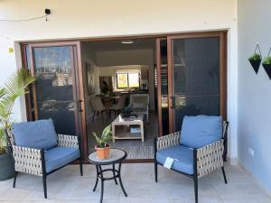Costal condo with gym and Olympic pool
