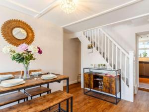 Bells Cottage - Explore Cornwall by rail