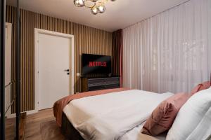 Cooper and Wood Elegance Orizont Galleries