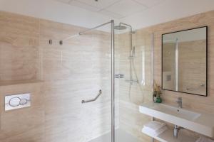 Hotels Les Roches Blanches : photos des chambres