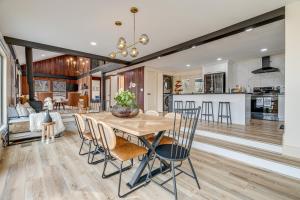 Lago Vista Home with Putting Green and Pool!