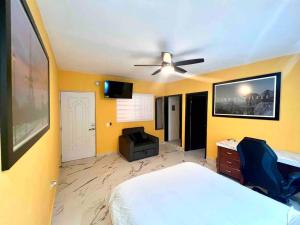 Cuarto B con cochera interior cerca de H. General