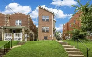 Spacious 3BD 2.5 BA - 15 Min to Downtown/Capitol - Clinton