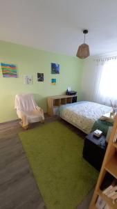Maisons de vacances Maison de 3 chambres avec terrasse et wifi a Greoux les Bains : photos des chambres