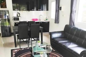 2 Bedrooms Pool Villa in Kamala