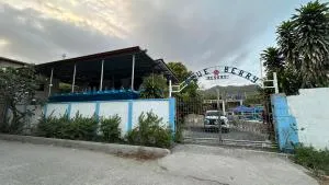 Blueberry Resort Laiya - San Juan