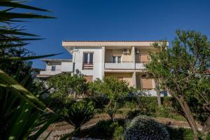 Apartments and rooms by the sea Barbat, Rab - 20049
