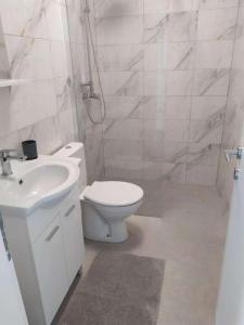 Apartments with WiFi Ploce, Neretva Delta - Usce Neretve - 22723