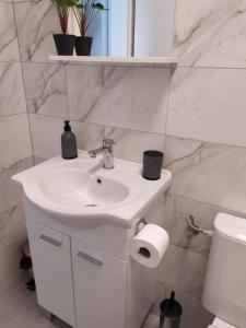 Apartments with WiFi Ploce, Neretva Delta - Usce Neretve - 22723