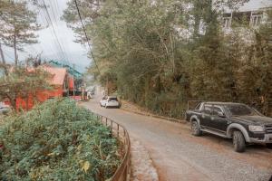 Cozy Baguio House - Outlook Drive (DOT accredited)